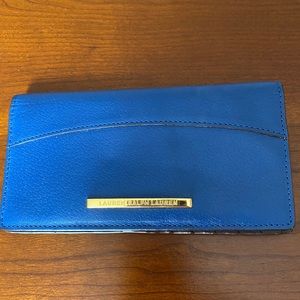 LRL Wallet New gifted never used have the same one